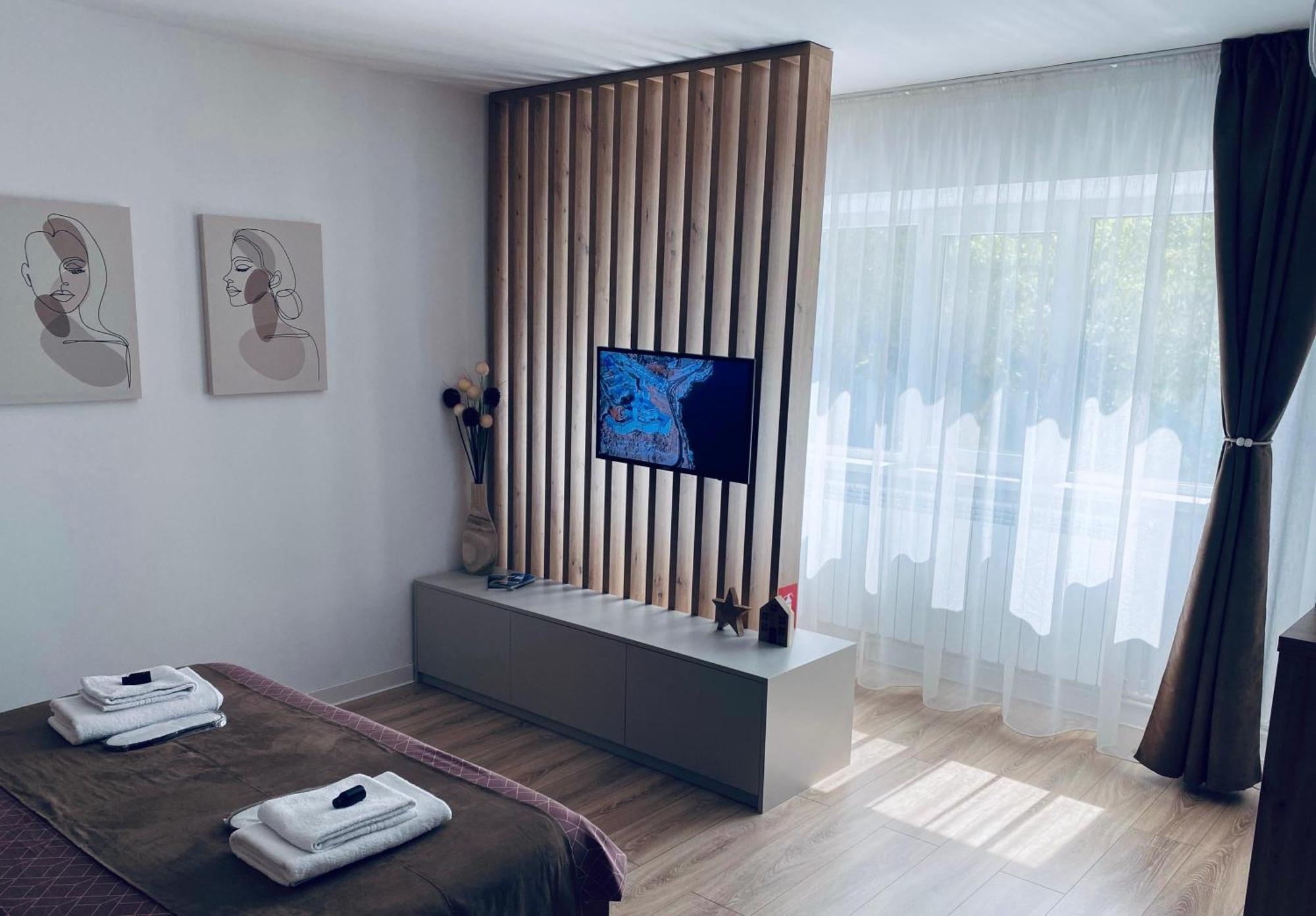 Central Luxury Apartment Iasi Eksteriør bilde